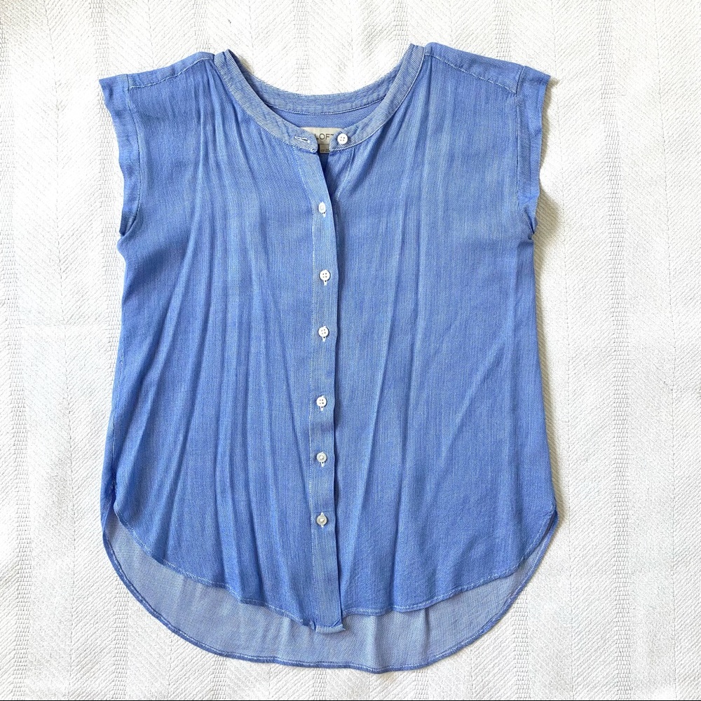 LOFT sleeveless button-down blouse